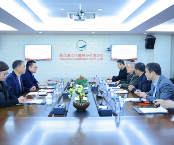 �й���֯Ʒ�������̻�ܼײ��᳤һ�����õ��� ���������ó��������������������Я��̽Ѱǰ���¾�